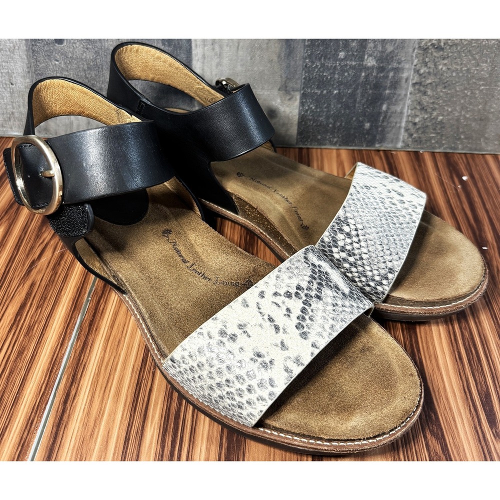 Sofft Women's 11M Black Whiteโ Snake Print Leather Sandals Buckle Comfort
